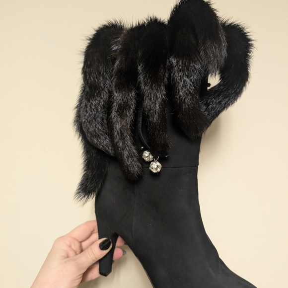 Rabbit Black Fur-Trimmed Women's Boots - Picture 2 of 12